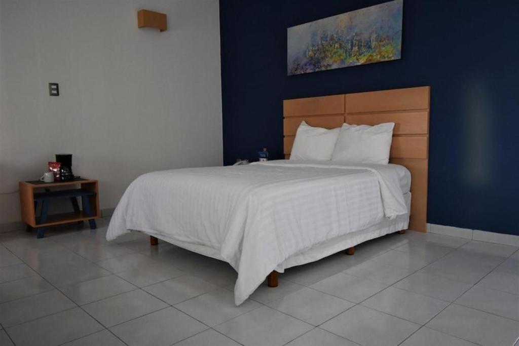 Hotel Barante Suites Salamanca Ngoại thất bức ảnh