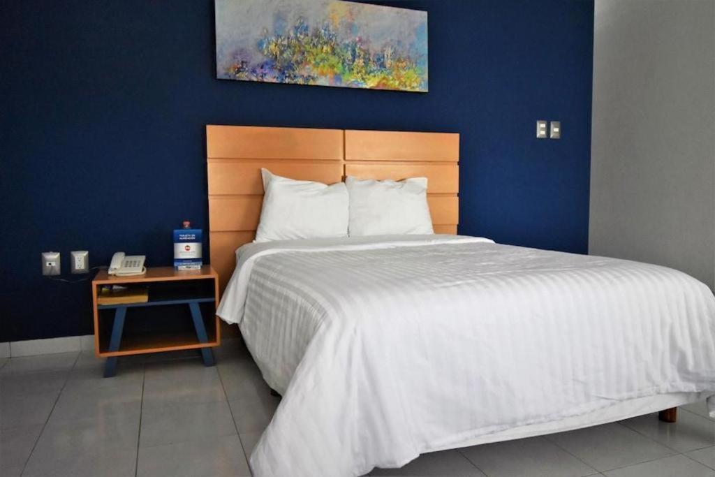 Hotel Barante Suites Salamanca Ngoại thất bức ảnh